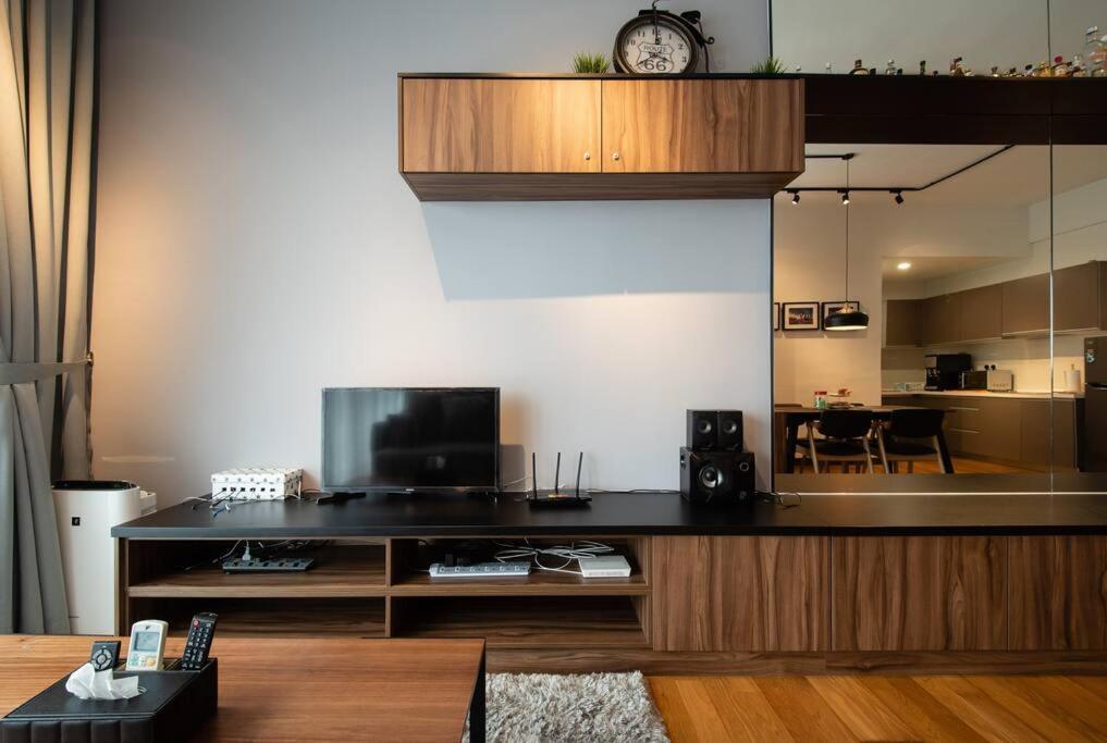 Modern @ Kuala Lumpur, Regalia * Kuala Lumpur