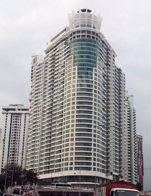 Modern @ Kuala Lumpur, Regalia *