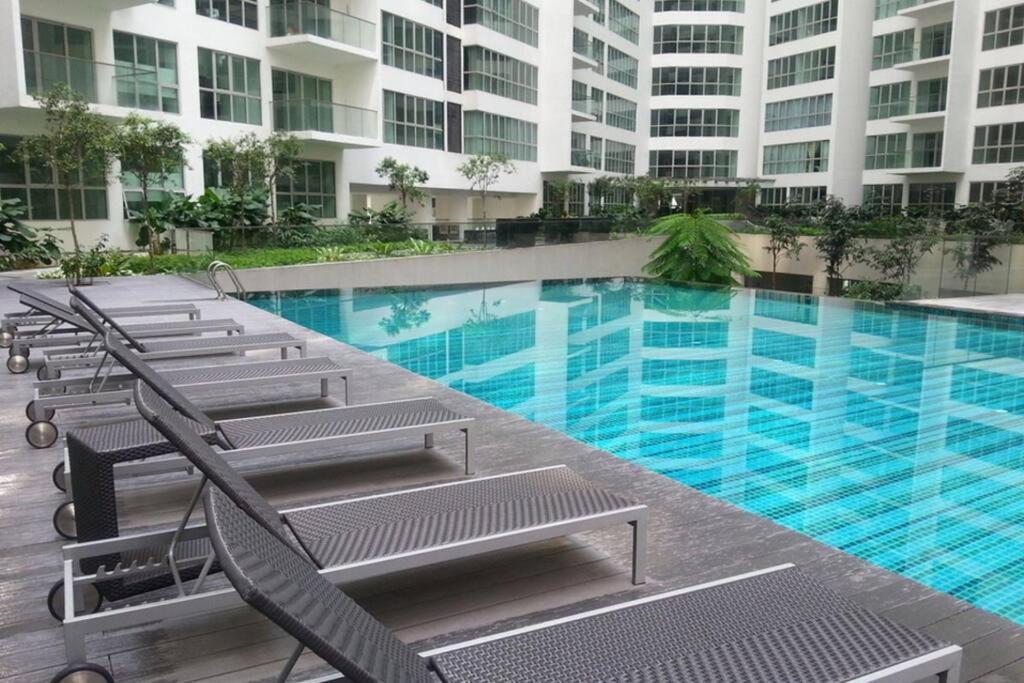 Modern @ Kuala Lumpur, Regalia